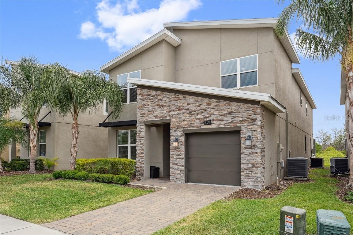 721 Drop Shot Dr., Davenport, FL 33896