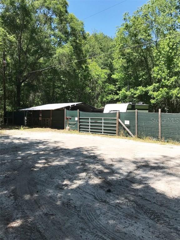 6641 Chestnut Rd., Macclenny, FL 32063