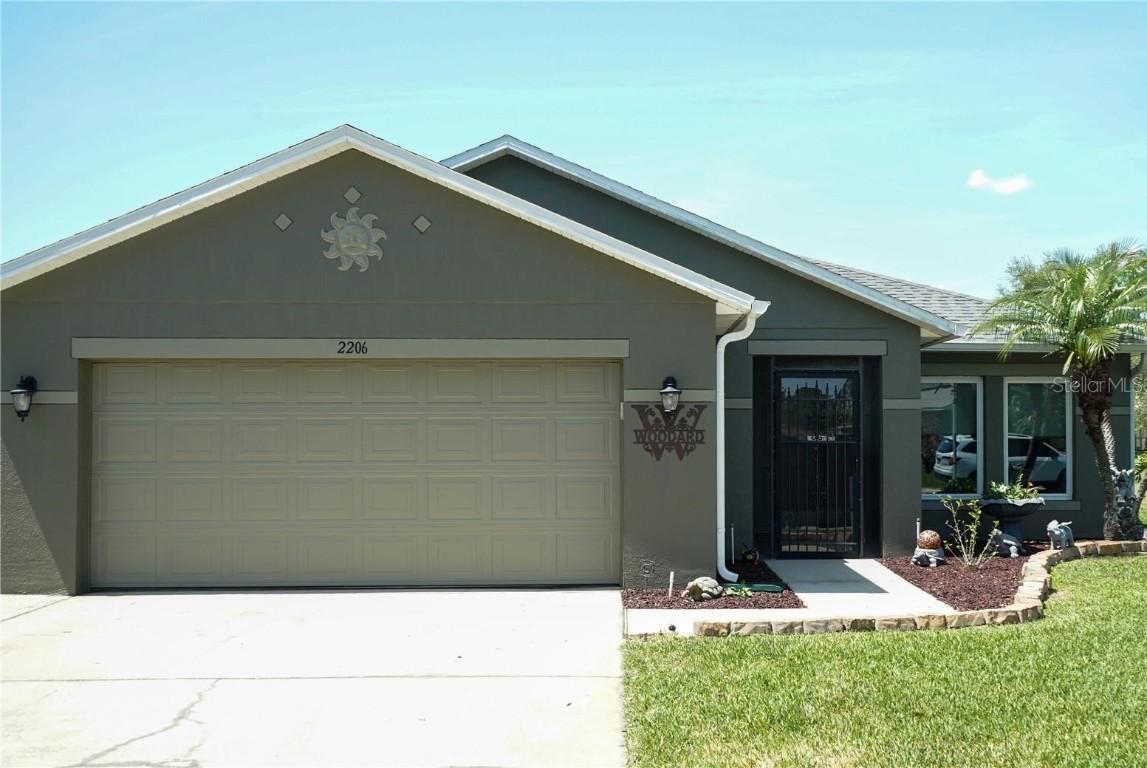 2206 Hunters Greene Dr., Lakeland, FL 33810