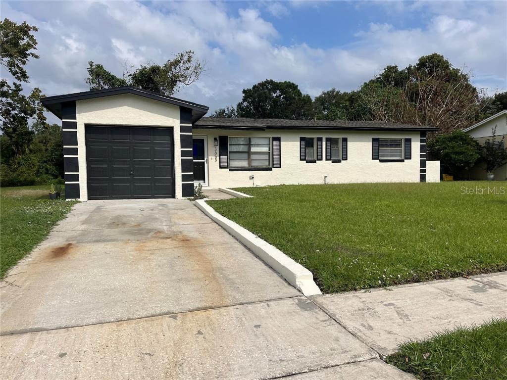 3658 Briarcliff Way, Mims, FL 32754