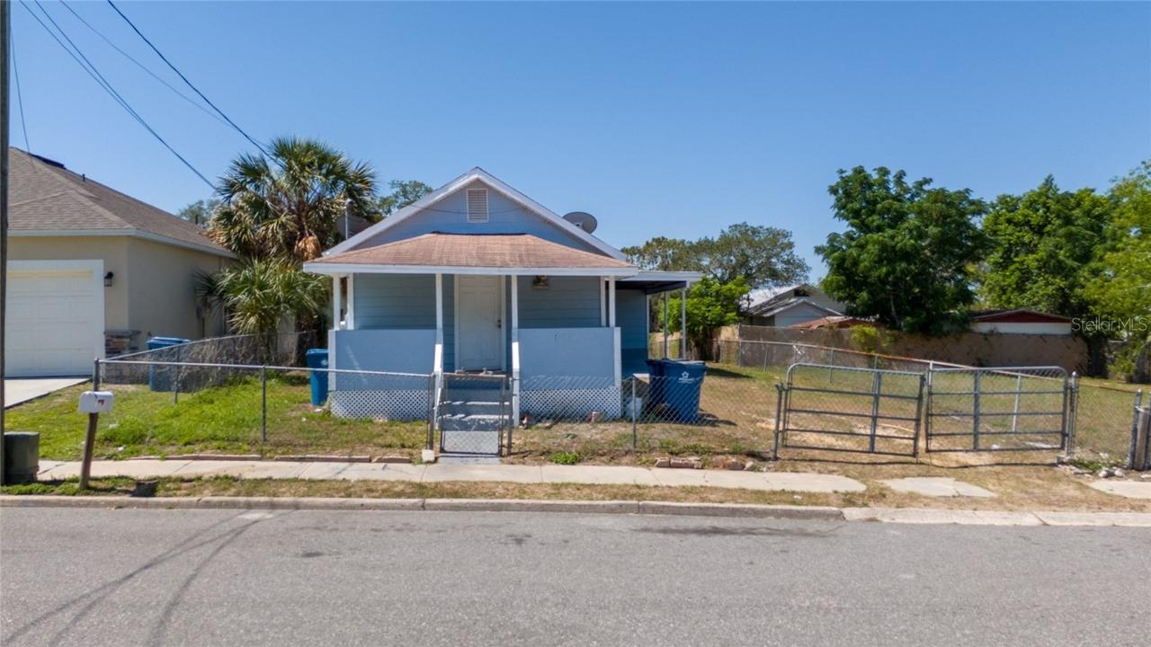 31 Cedar St., Haines City, FL 33844