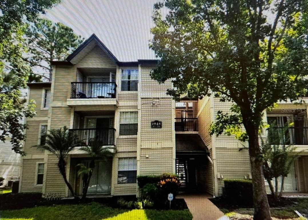 1948 Lake Atriums Cir. #115, Orlando, FL 32839