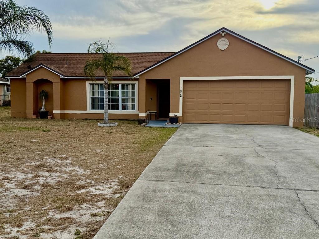 1820 Hallcrest Dr, Deltona, FL 32725
