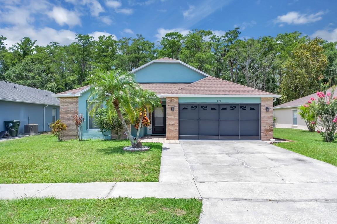 2398 Queenswood Cir., Kissimmee, FL 34743