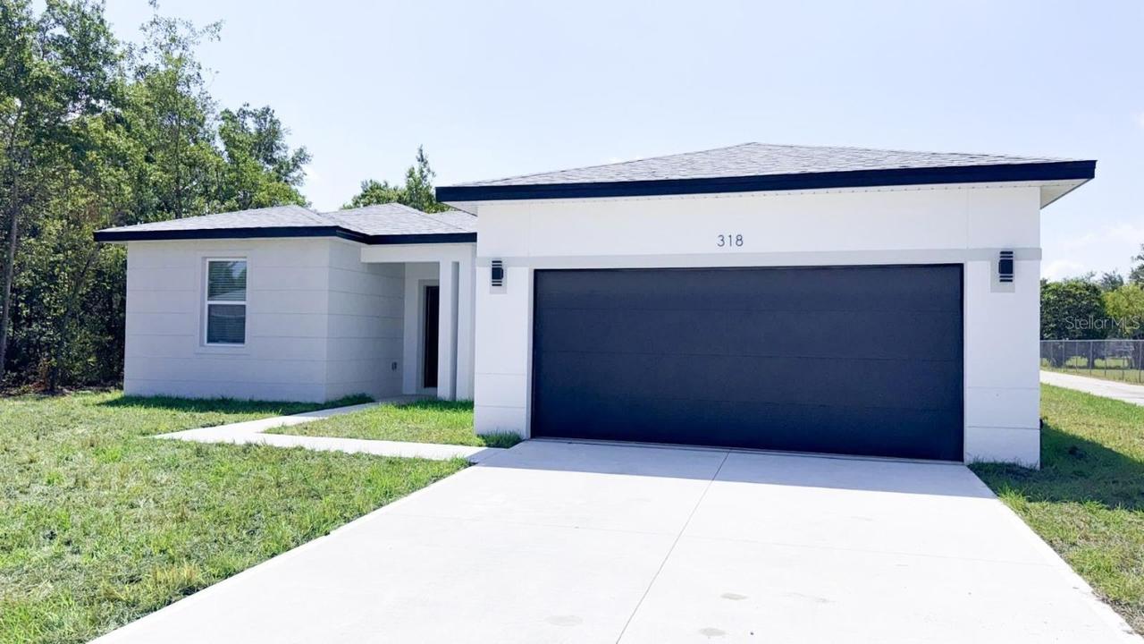 318 Cocoa Ct., Kissimmee, FL 34758
