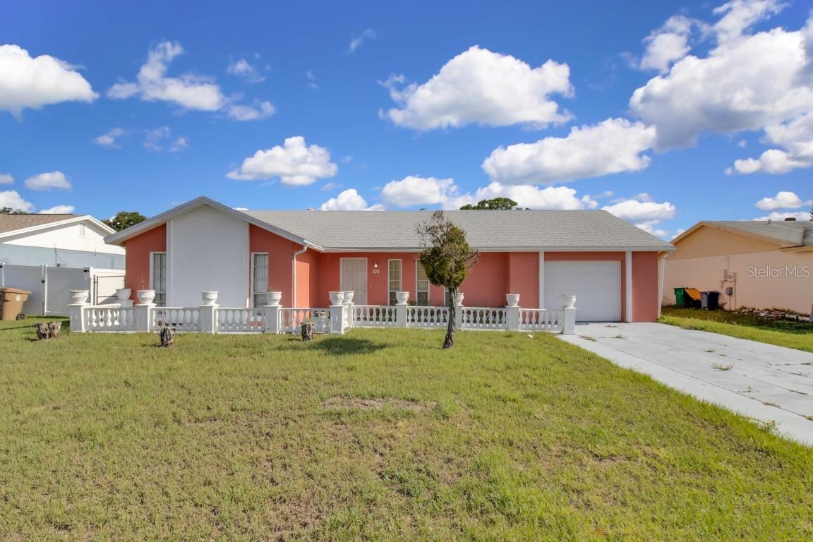 572 Floral Dr., Kissimmee, FL 34743