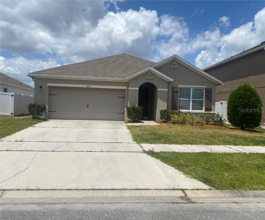 1895 Hickory Bluff Rd., Kissimmee, FL 34744