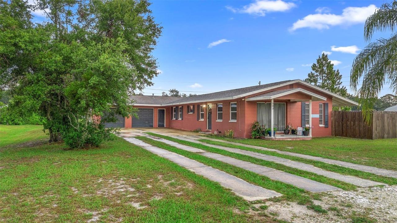 303 Thrush Ave., Sebring, FL 33870