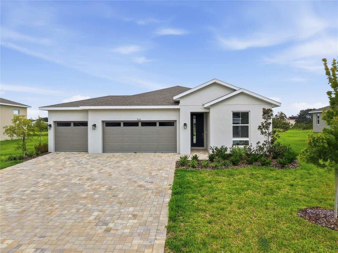9210 Players Dr., Weeki Wachee, FL 34613