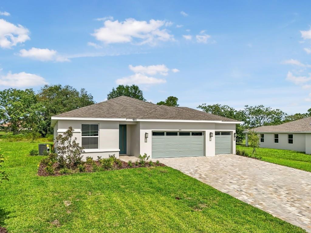 9195 Players Dr., Weeki Wachee, FL 34613