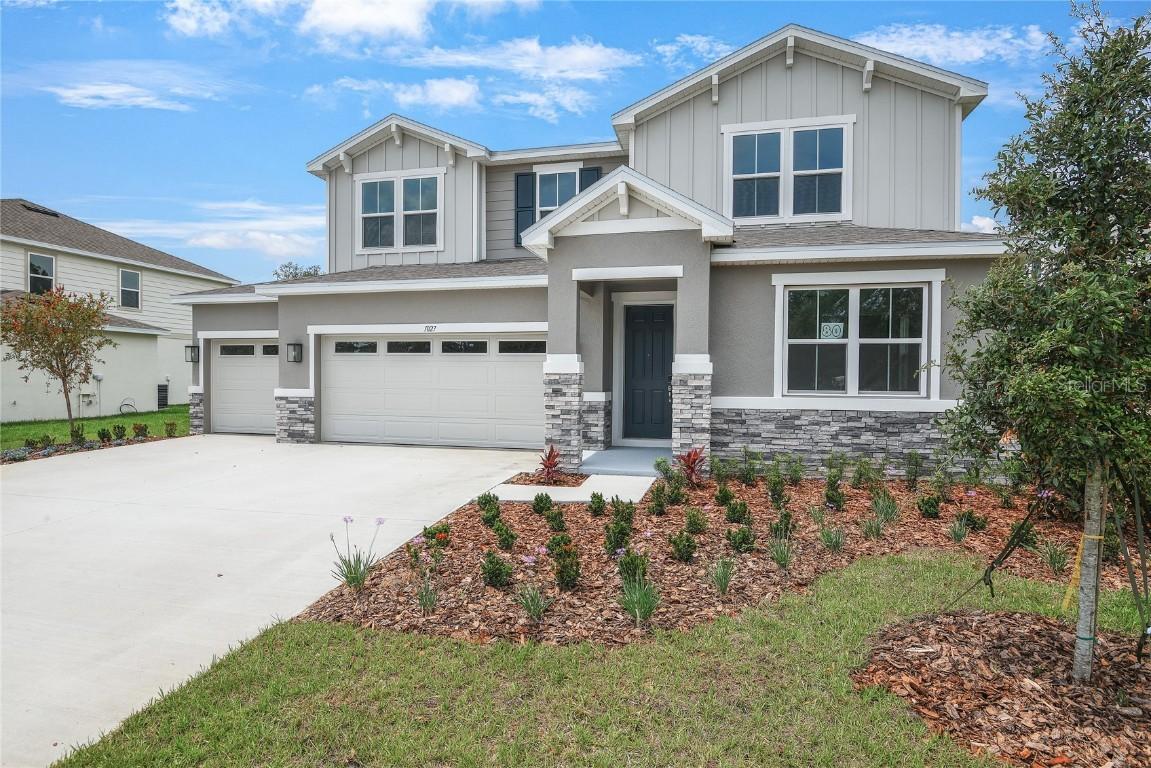 1027 Cloud Ridge Ct., Mount Dora, FL 32757