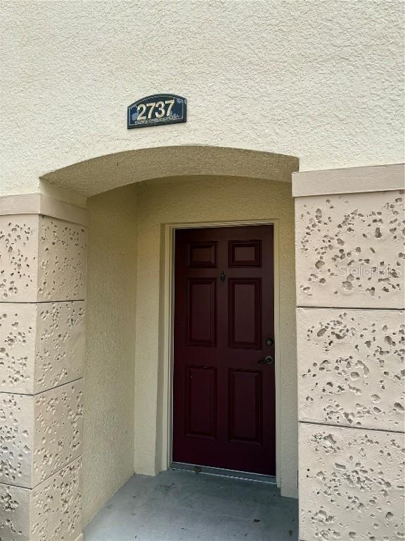 2737 Club Cortile Cir., Kissimmee, FL 34746