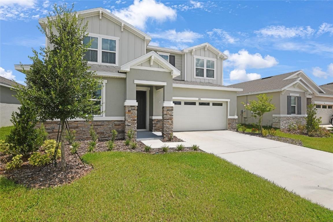 200 Flag Lilly Ln., Umatilla, FL 32784