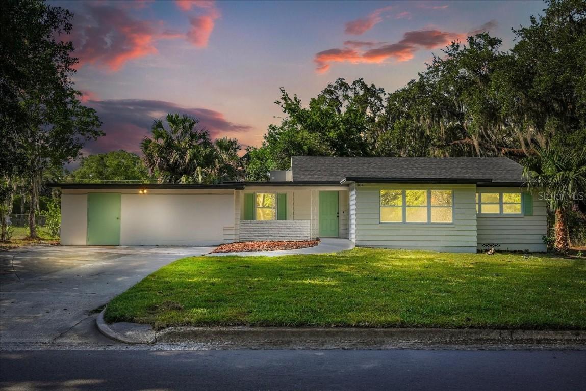 304 W 24th St., Sanford, FL 32771