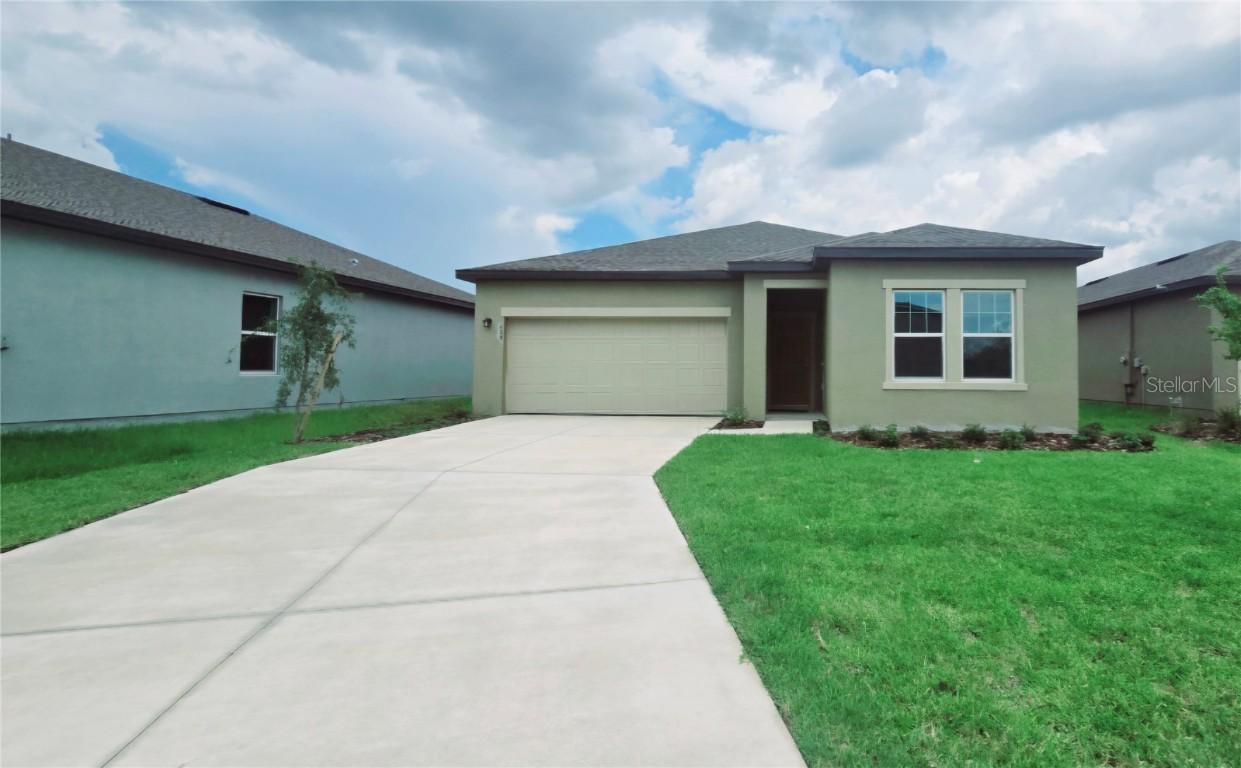 409 Conway Ave., St Cloud, FL 34771