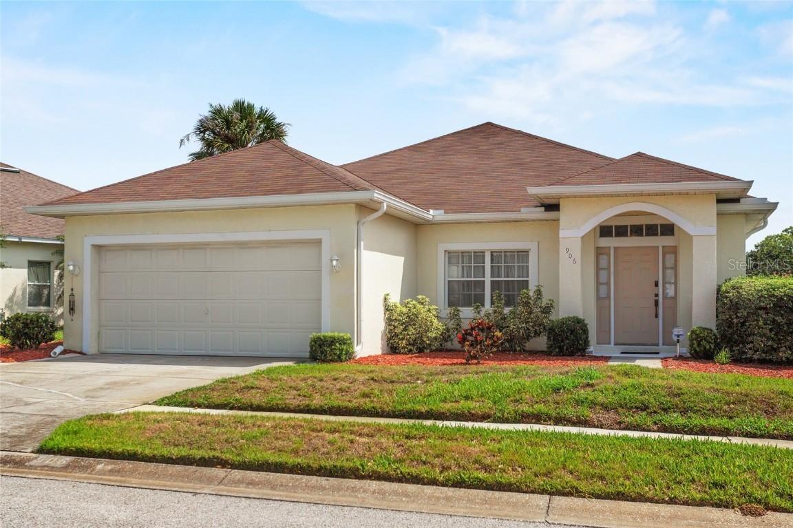 906 Berwick Dr., Davenport, FL 33897
