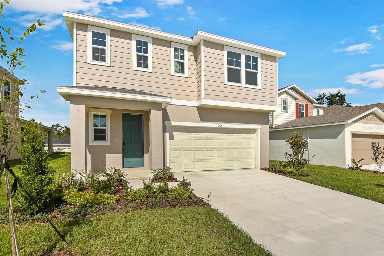 742 Lake Dell Ave., Dundee, FL 33838