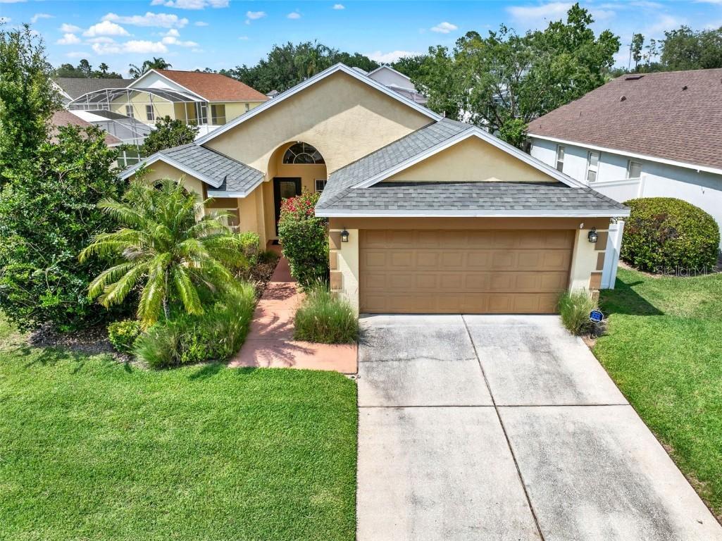 737 Oxford Dr., Davenport, FL 33897
