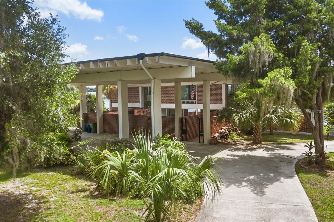 550 Lake Otis Dr., Winter Haven, FL 33880