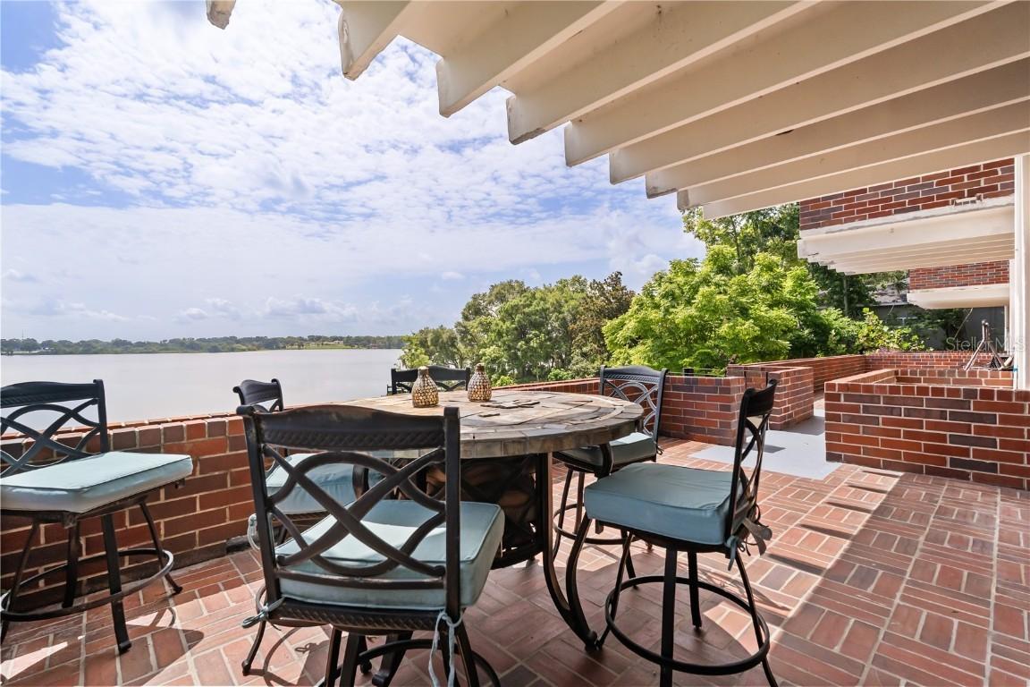 550 Lake Otis Dr., Winter Haven, FL 33880