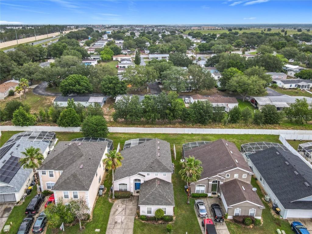 824 Bloomingdale Dr., Davenport, FL 33897