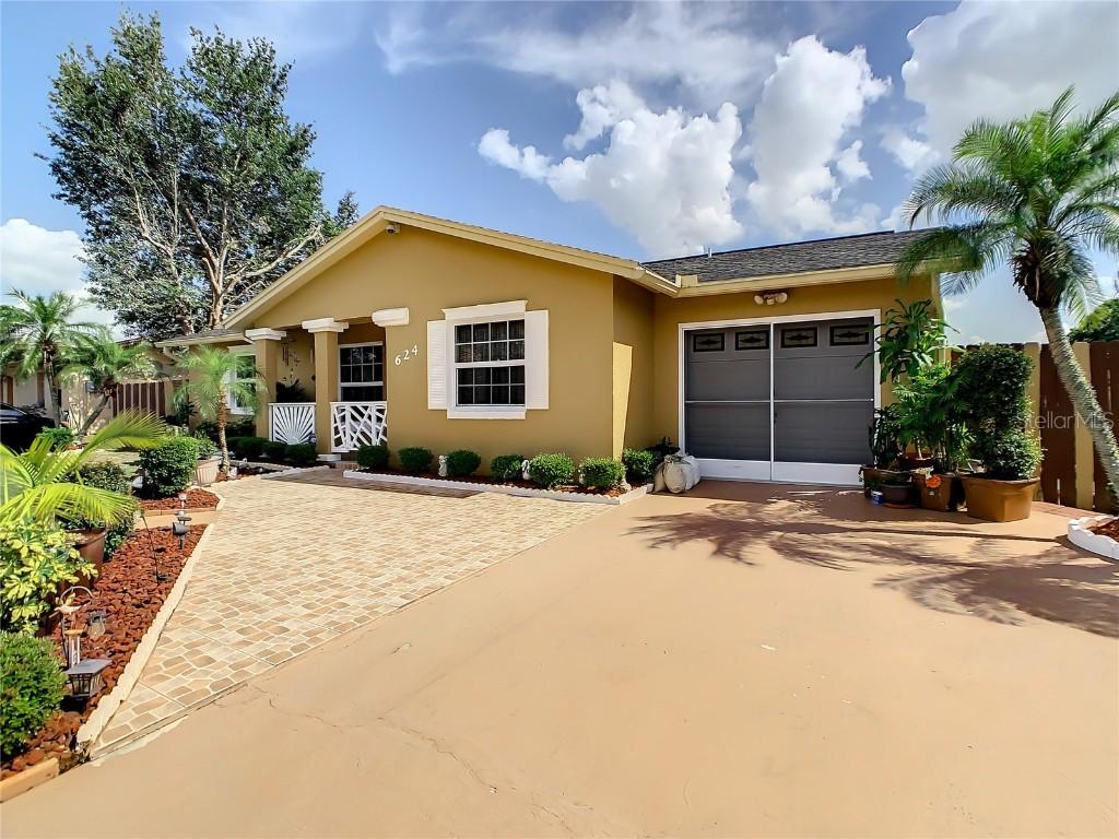 624 Royal Palm Dr., Kissimmee, FL 34743