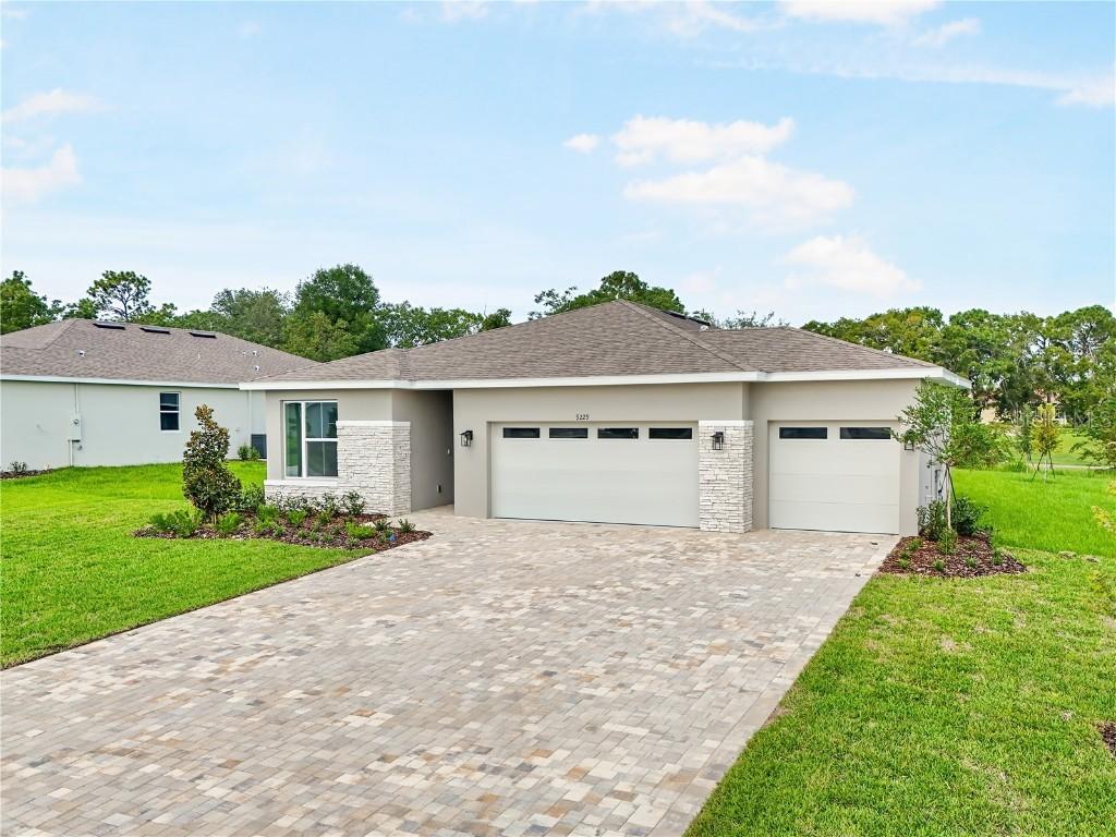 9229 Players Dr., Weeki Wachee, FL 34613