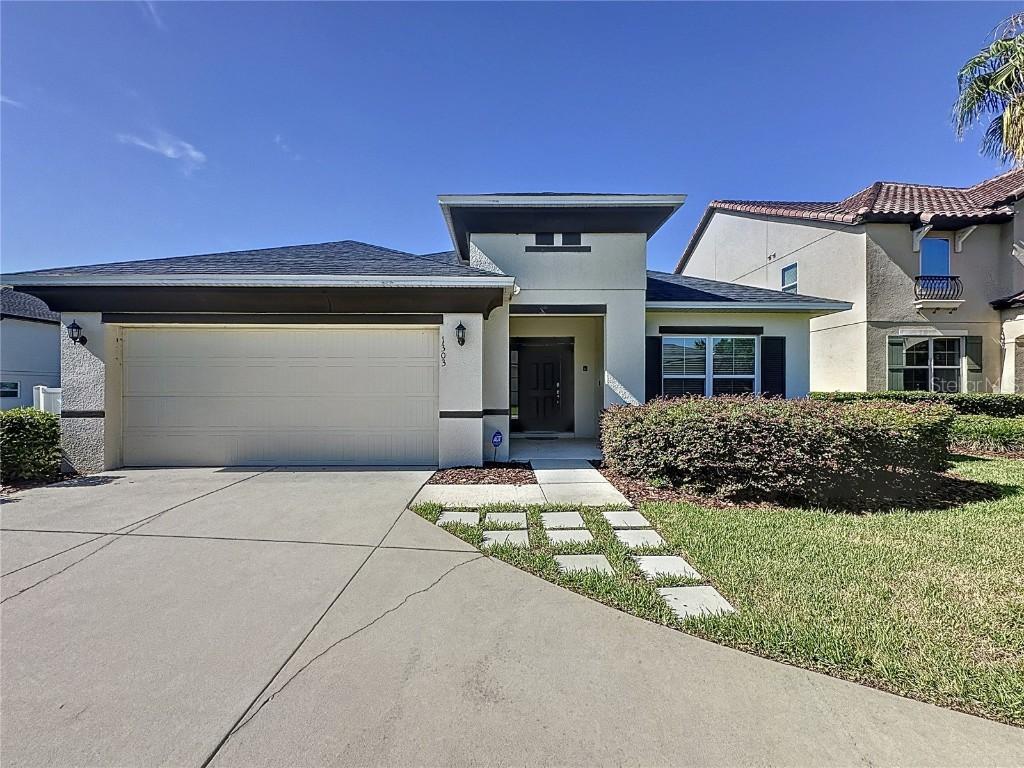 1303 Yorkshire Ct., Davenport, FL 33896