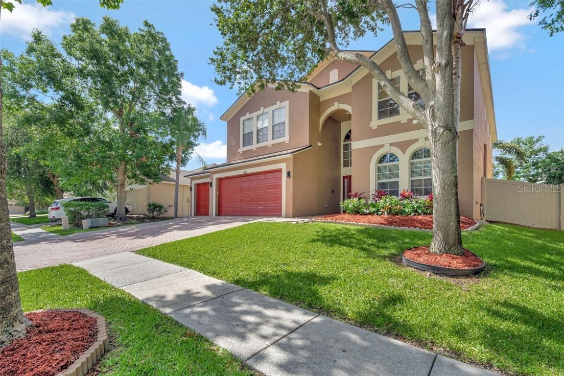 6932 Gray Catbird Loop Loop, Wesley Chapel, FL 33545