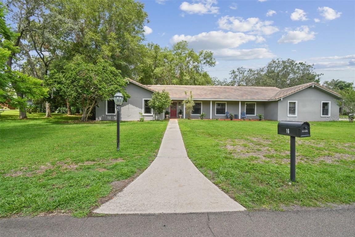 16 Pine Forest Dr., Haines City, FL 33844
