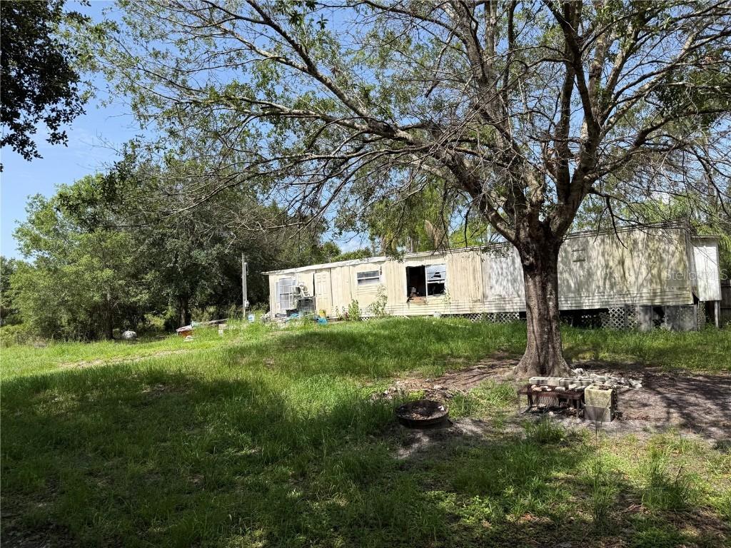 1724 Underwood Ter., Lorida, FL 33857