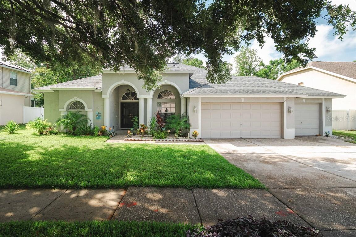 4428 Winding River Drive Dr., Valrico, FL 33596