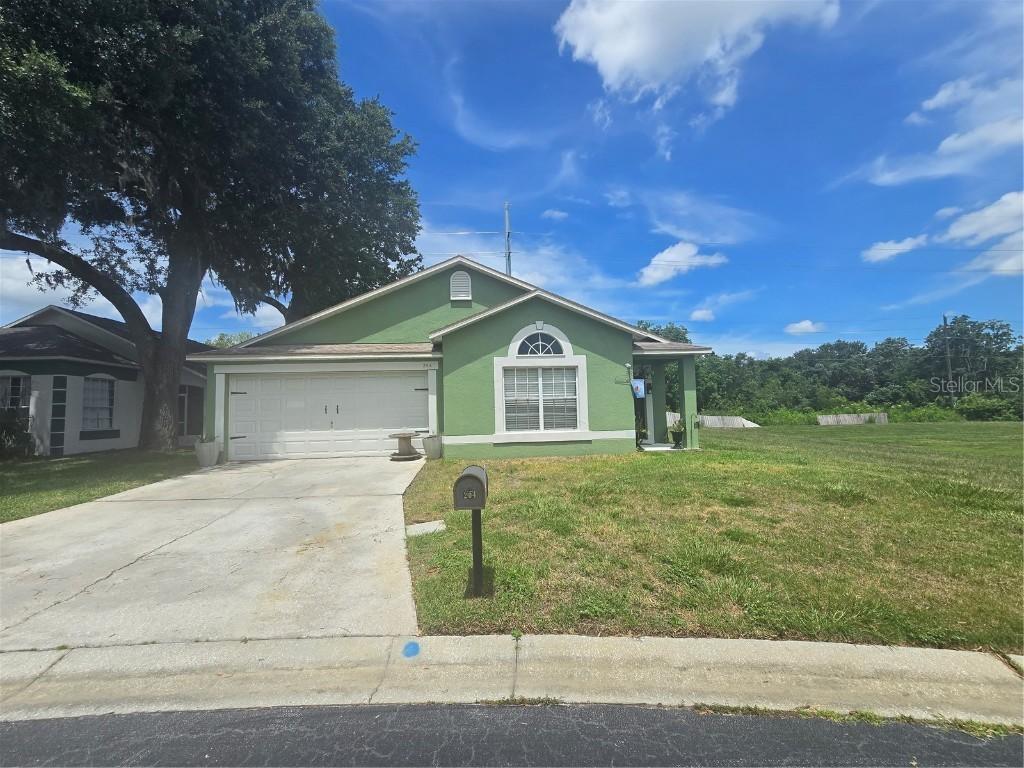 204 Canary Island Cir., Davenport, FL 33837