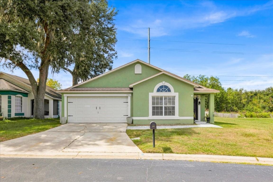 204 Canary Island Cir., Davenport, FL 33837