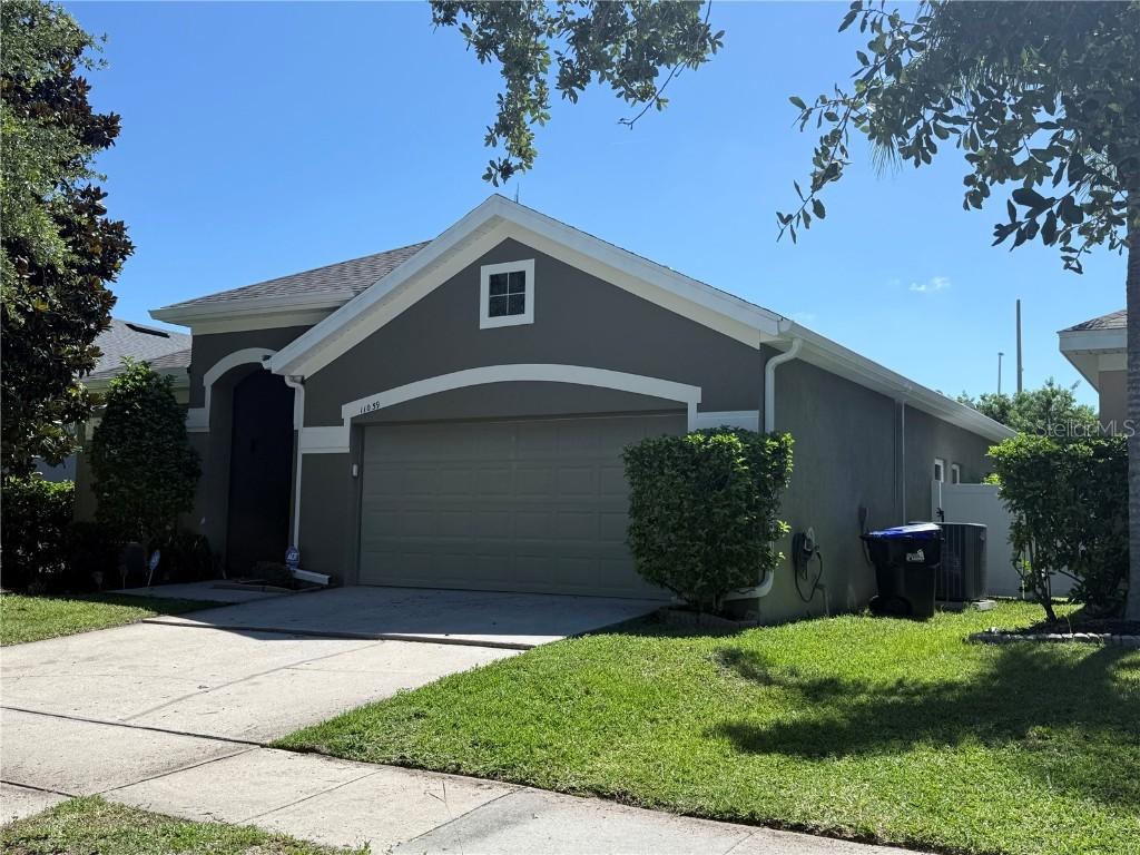 11039 Prairie Hawk Dr., Orlando, FL 32837