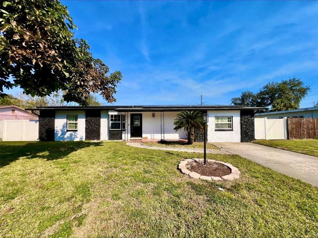 1211 Lehigh St., Kissimmee, FL 34744