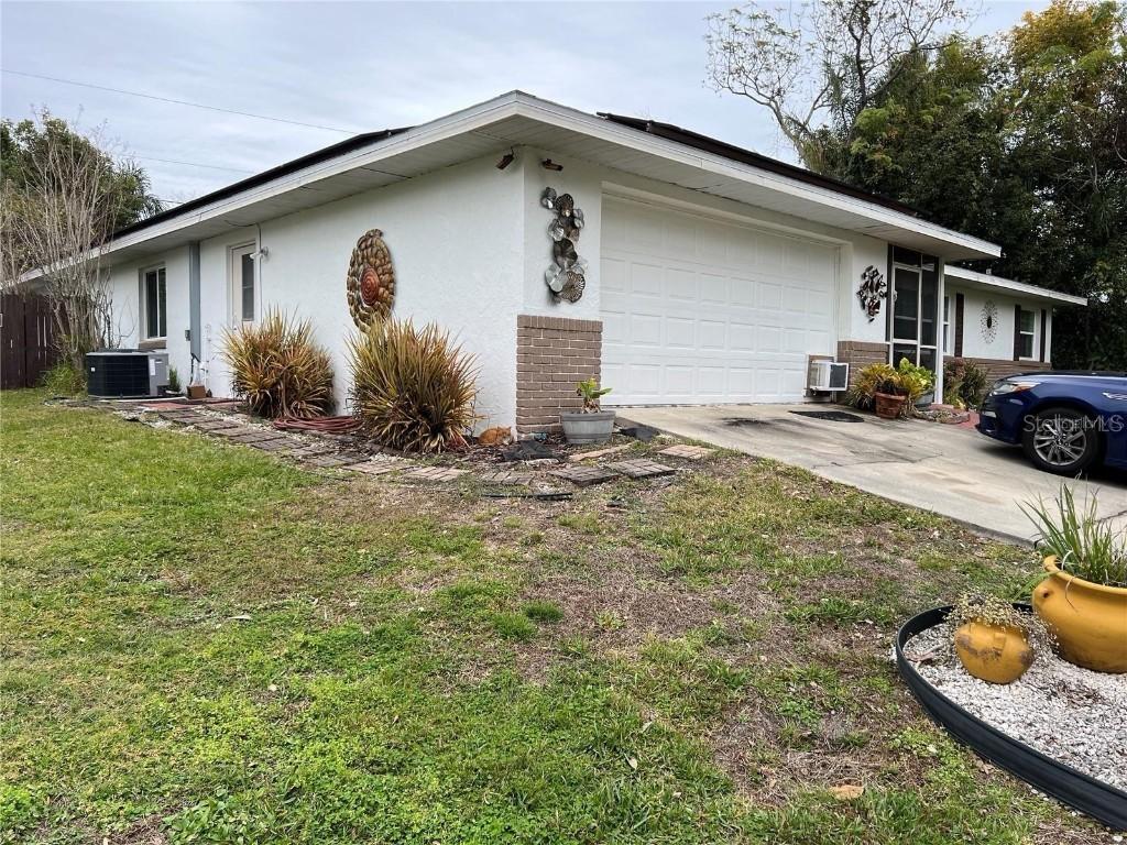 2346 Greenbrier St., Deltona, FL 32738