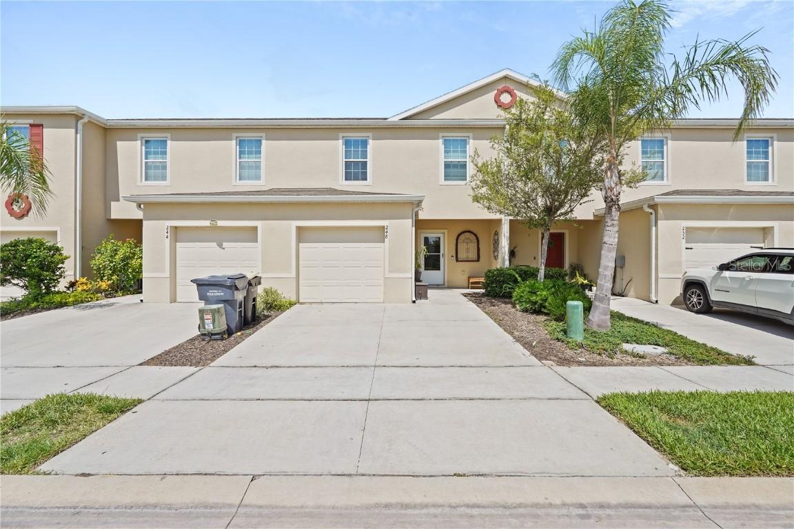 248 Arbor Lakes Dr., Davenport, FL 33896