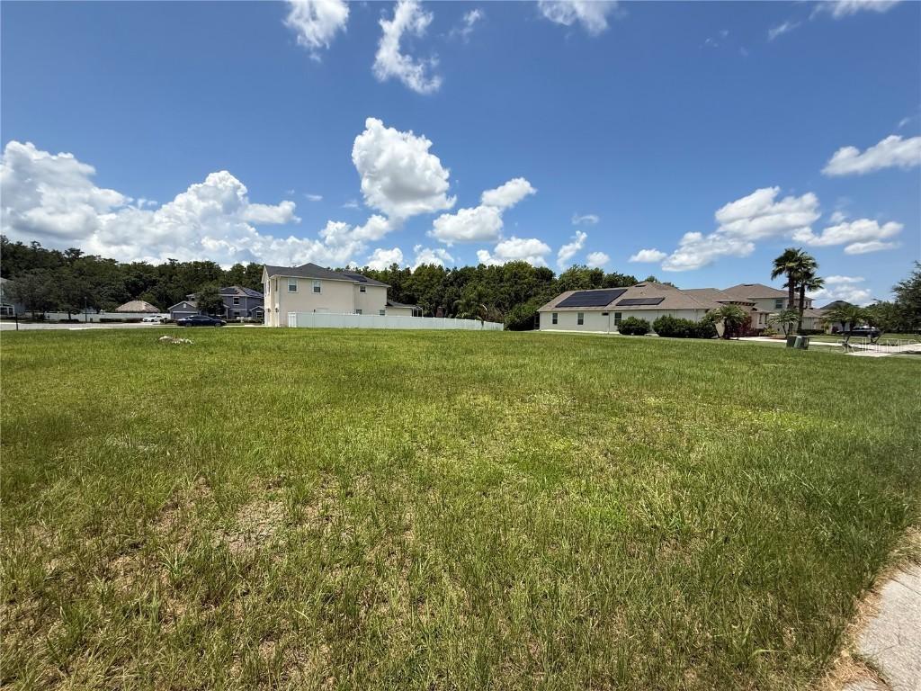 3075 Burberry Pl., St Cloud, FL 34772