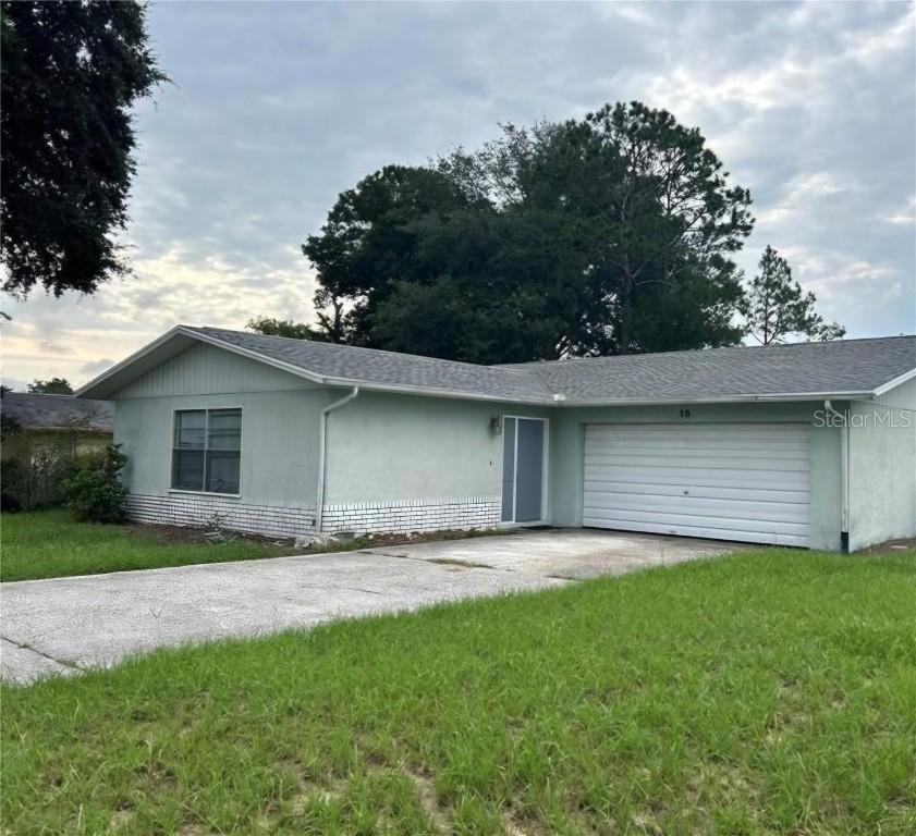 15 Clear Way, Ocala, FL 34472