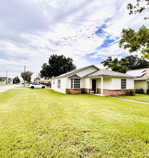 812 10th St., St Cloud, FL 34769