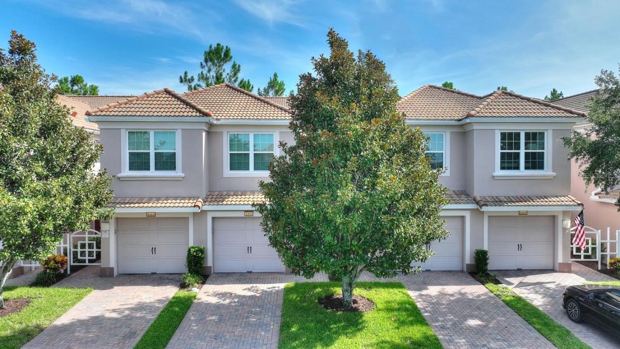 8309 Bella Vida Cir., Davenport, FL 33896