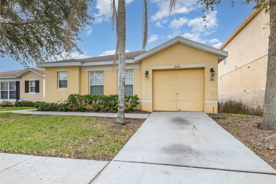 1940 Royal Ridge Dr., Davenport, FL 33896