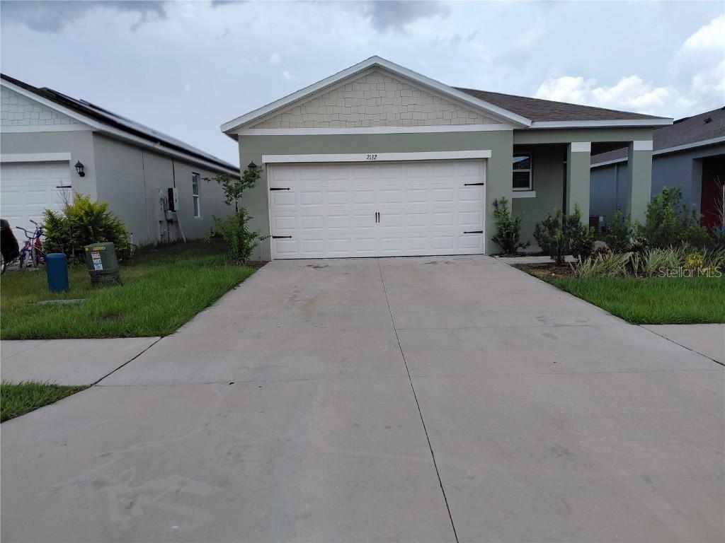2132 Desert Rose Dr., Davenport, FL 33837