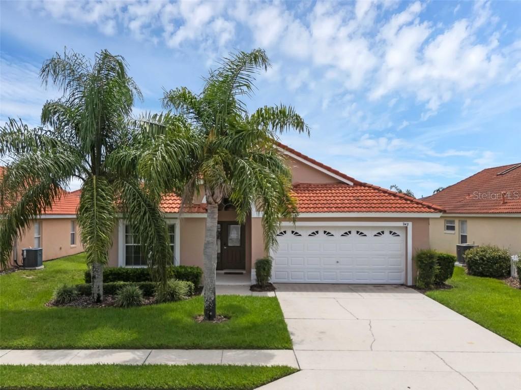 242 Saragossa Ave., Davenport, FL 33897