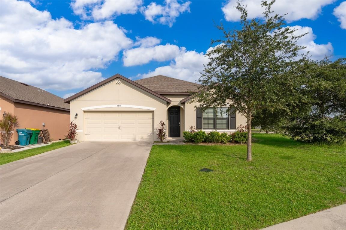 3492 Indian River Pkwy., Mims, FL 32754