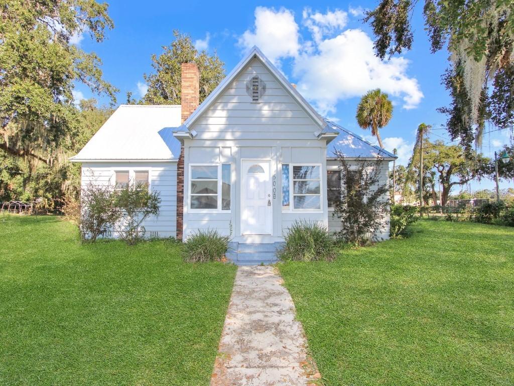500 W Fountain St., Fruitland Park, FL 34731
