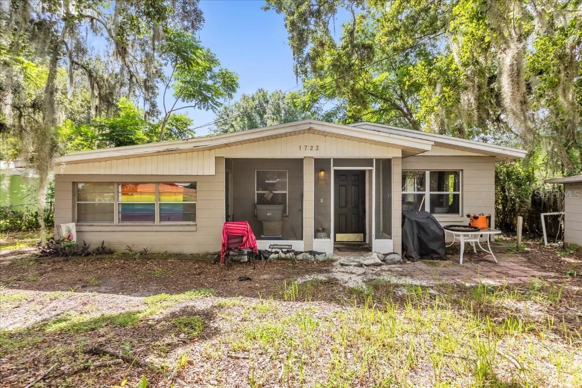 1723 Magnolia Ln., Kissimmee, FL 34746