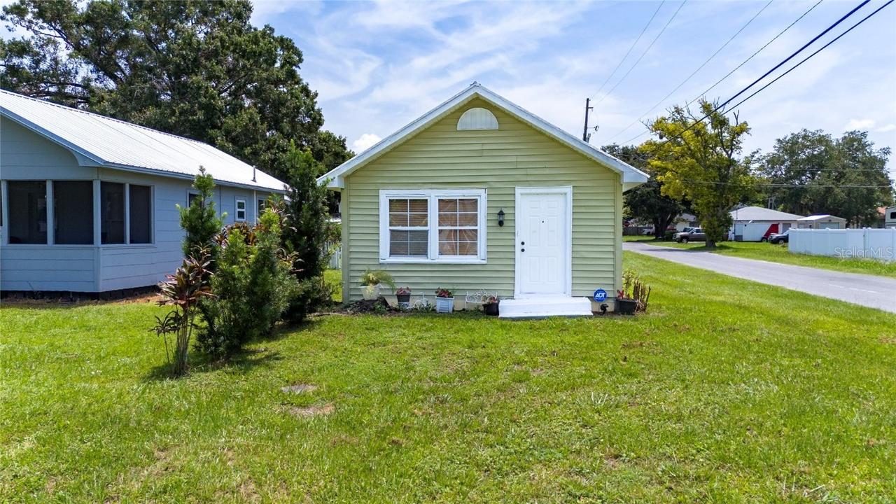 1423 Massachusetts Ave., St Cloud, FL 34769
