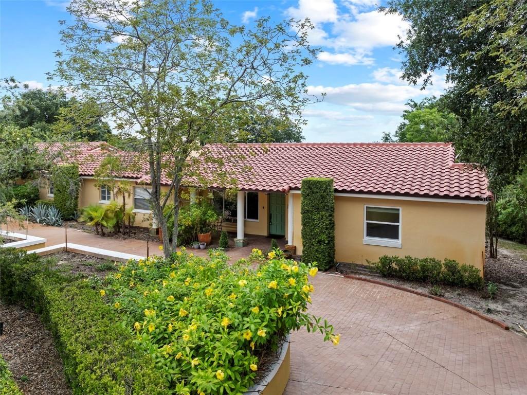 1121 Sunset Dr., Lake Wales, FL 33853